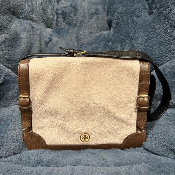 Sale🎊🎉Tory Burch Purse - Picture 2 of 6
